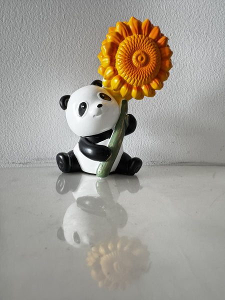 EASUNORVA  Ornaments of acrylic resins   Desktop ornament  Panda decorations Resin decoration  CUTE SMALL